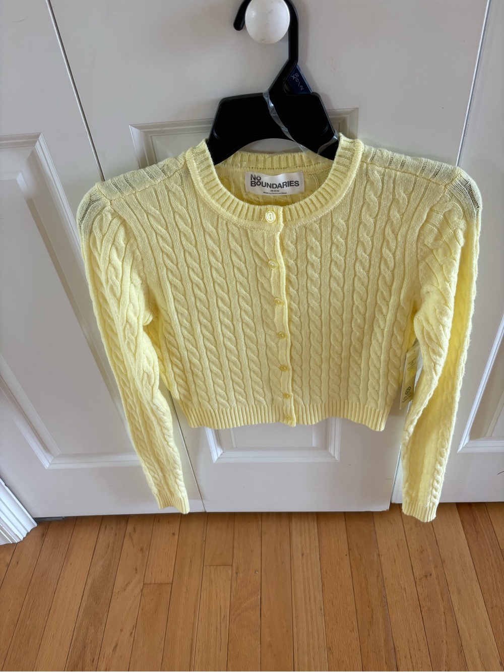 NWT No Boundaries Pale Yellow Cable-Knit Cropped Cardigan XS